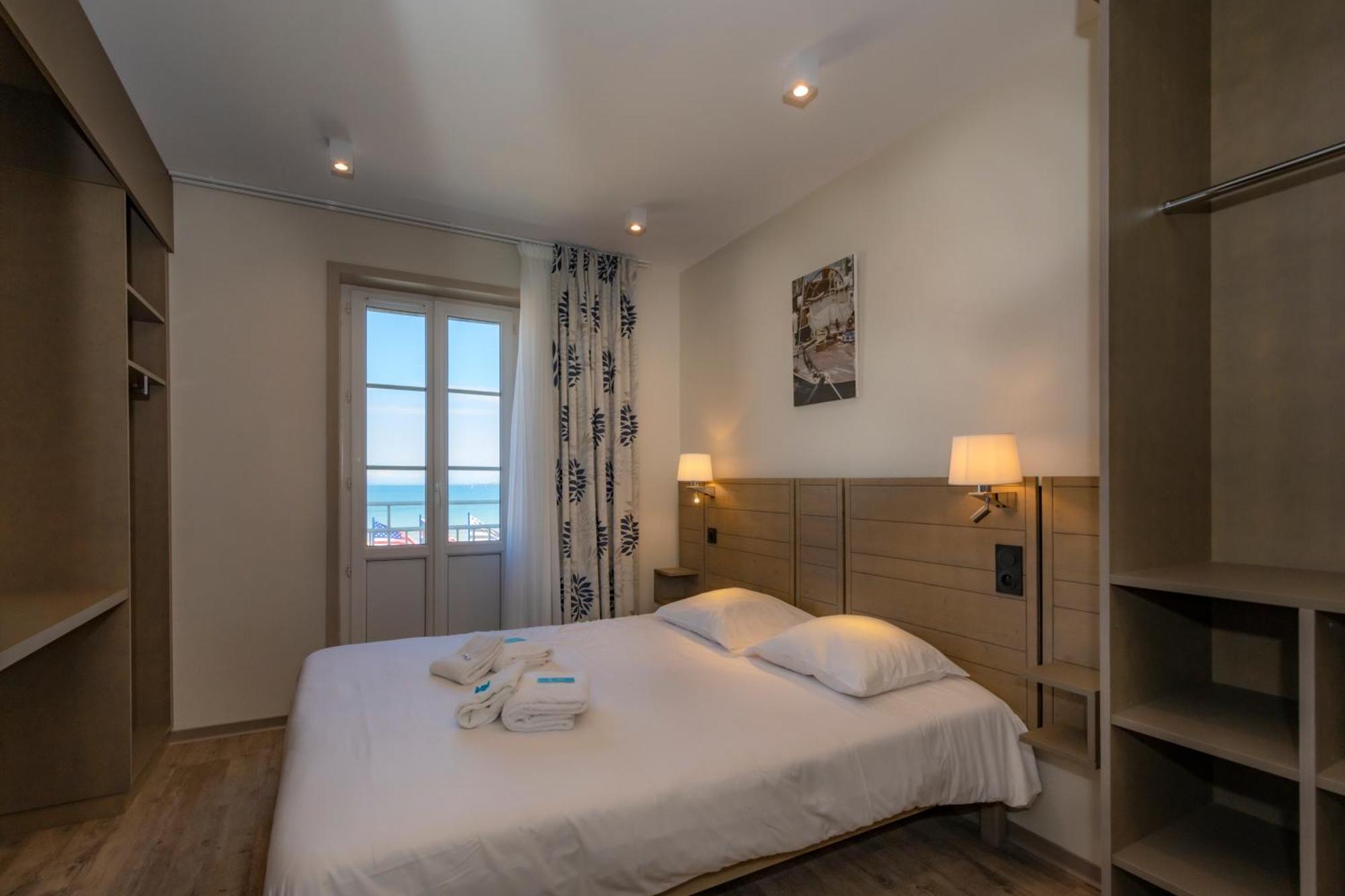 Vtf L'Hotel Des Bains Сен-Каст-ле-Гильдо Экстерьер фото